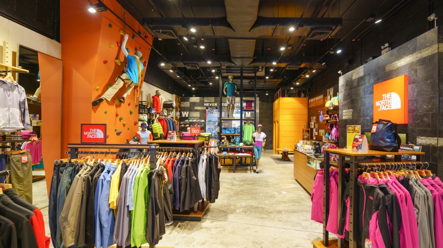 VF Corp.'s Q1 Results Overshadowed by Fiscal 2020 Outlook