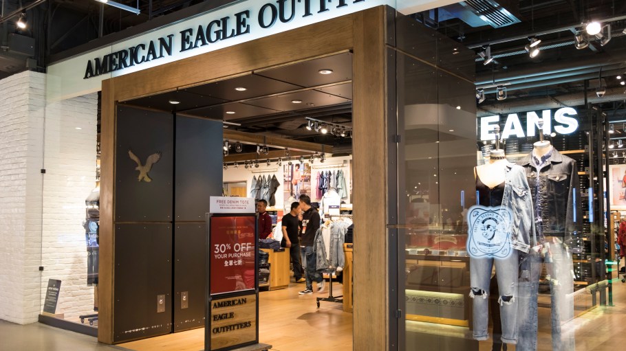 Tariffs on Apparel Would Hurt American Eagle's Financial Results