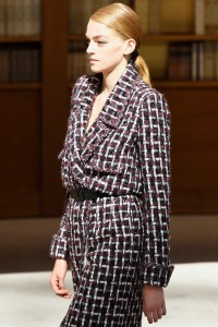 Details at Chanel Couture Fall 2019