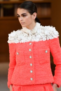 Details at Chanel Couture Fall 2019