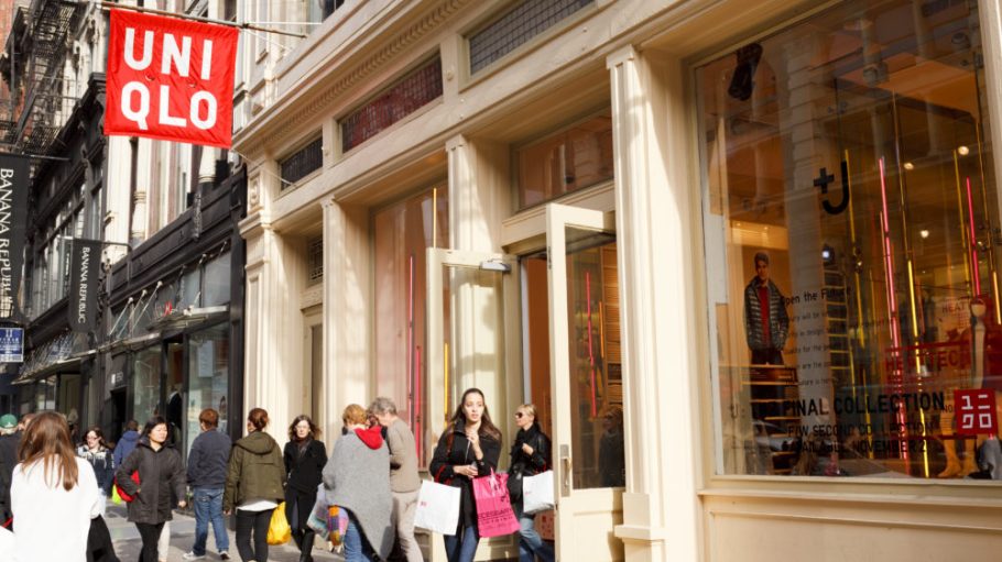 Uniqlo and others to reduce the use of single-use plastics by the end of 2020.