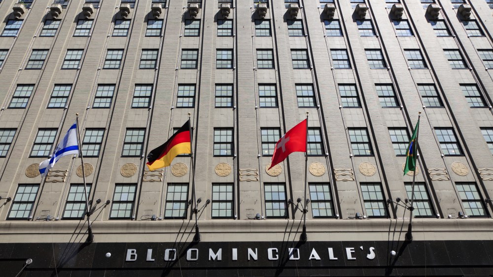 Bloomingdale's, internship