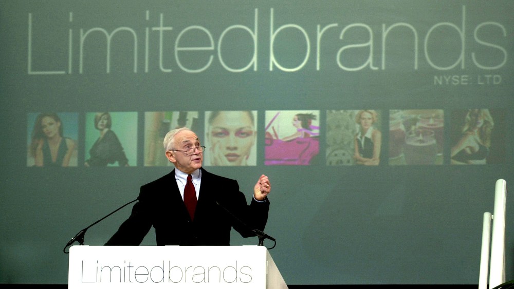 WEXNER Founder, chairman and CEO of The Limited, Inc., Les Wexner, unveils the company's new name, during the Annual Meeting at The Limited, Inc. headquarters in Columbus, Ohio. The company's new name is now Limited BrandsEARNS LIMITED, COLUMBUS, USA