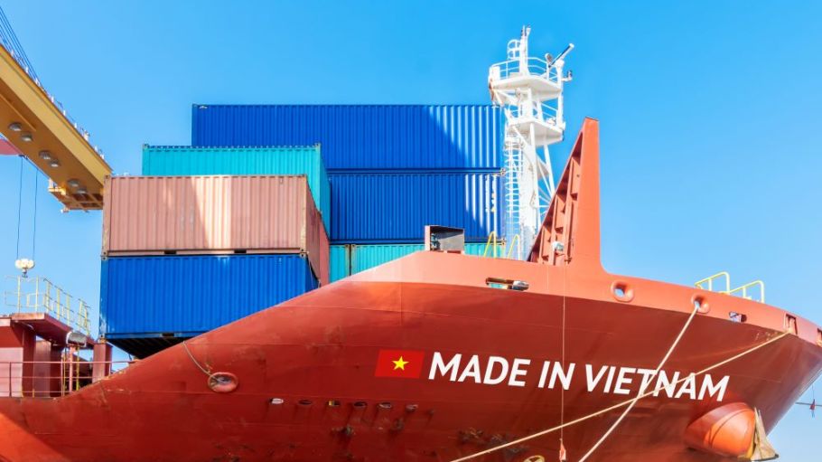 vietnam trade surplus lighthizer