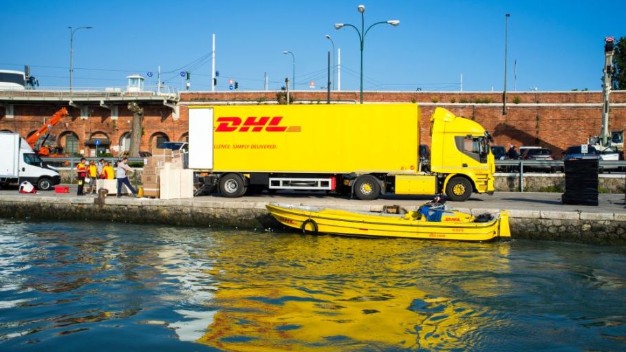 DHL Turvo Convoy supply chain digitization