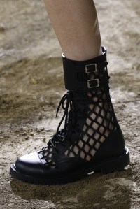 Details at Dior RTW Spring 2020