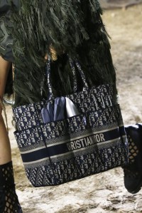 Details at Dior RTW Spring 2020