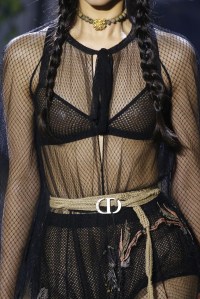 Details at Dior RTW Spring 2020