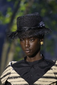 Details at Dior RTW Spring 2020