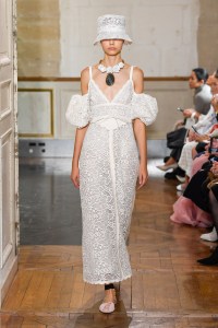 Giambattista Valli RTW Spring 2020