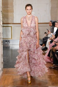 Giambattista Valli RTW Spring 2020