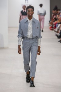 Hazzys by JD.com Inc RTW Spring 2020