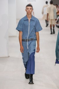 Hazzys by JD.com Inc RTW Spring 2020