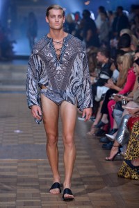 Julien Macdonald RTW Spring 2020