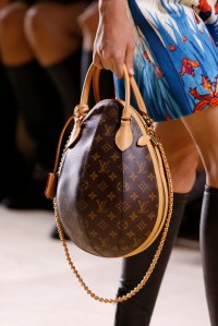 Details at Louis Vuitton RTW Spring 2020