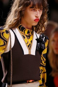 Details at Louis Vuitton RTW Spring 2020