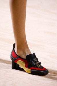 Details at Louis Vuitton RTW Spring 2020