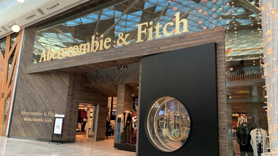 Without sufficient inventory to meet demand for curvy jeans and Hollister tops, Abercrombie & Fitch missed Wall Street expectations in Q3,