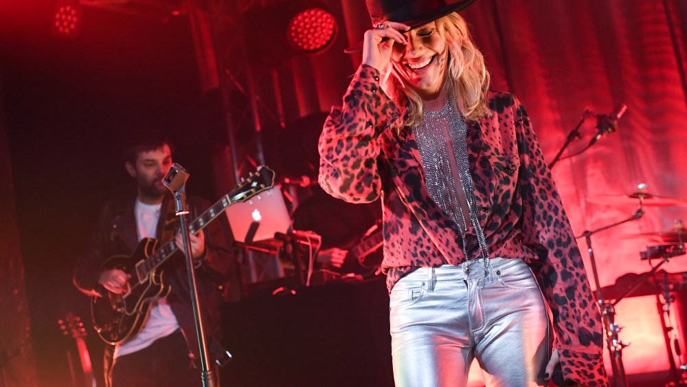 Caroline Koch on stage in Milan to present her single "Stars Aligned," anticipating her upcoming EP.
