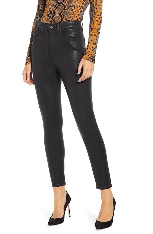 We rounded up 10 of the best high-stretch jeans that will let you indulge in Thanksgiving dinner and look good doing it.