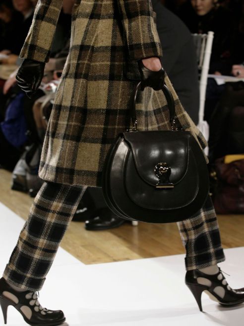 Anne Klein, under ownership by WHP Global, will be distributed in Mexico in Fall 2020, with stores set to open in the country by Fall 2021.