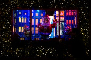 The window display at Macy's New York.