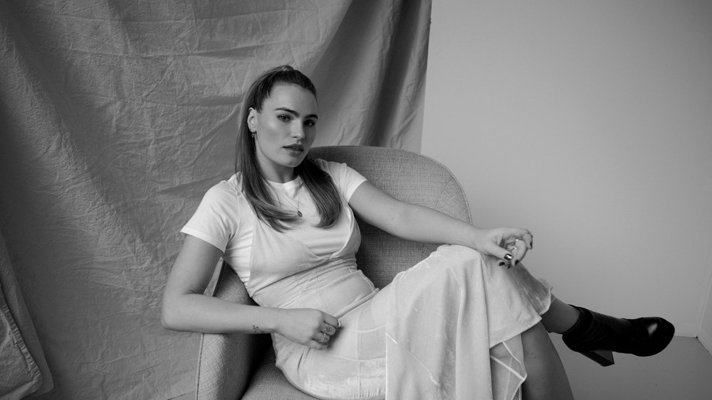 Kathryn Gallagher Stars in Alanis Morissette's 'Jagged Little Pill'