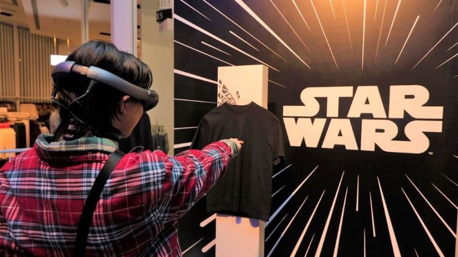 H&M and makeup brand Pat McGrath made experiential magic for fans of the Star Wars film franchise when "The Rise of Skywalker" bowed.