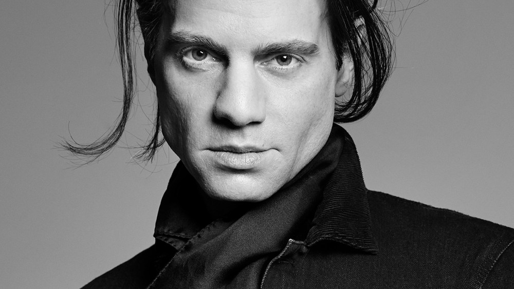Jordan Roth to Talk Fashion and Theater With Alina Cho at The Met