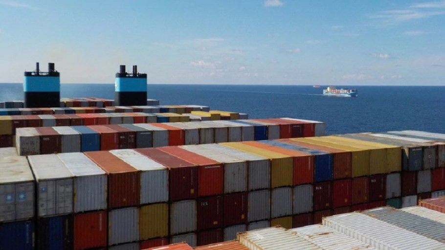 Maersk has secured a new sustainability linked revolving credit facility of $5 billion through a syndicate of 26 selected banks.