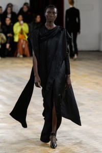 A.W.A.K.E Mode RTW Fall 2020