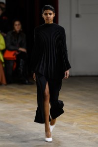 A.W.A.K.E Mode RTW Fall 2020