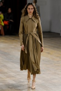 A.W.A.K.E Mode RTW Fall 2020