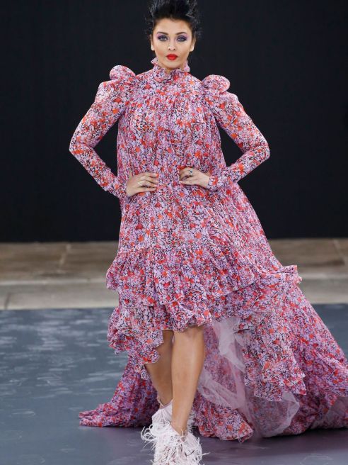 At WWDMagic in Las Vegas, trend forecasting firm Fashion Snoops revealed Spring 2021's biggest women's fashion and accessories trends.