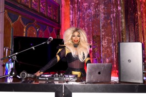 Honey Davenport