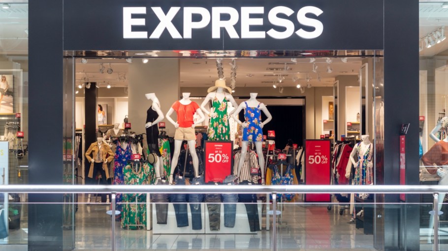 Express Inc. had a Q4 earnings beat, but its Q1 outlook wasn't positive as the projected loss per share was wider than Wall Street expected.