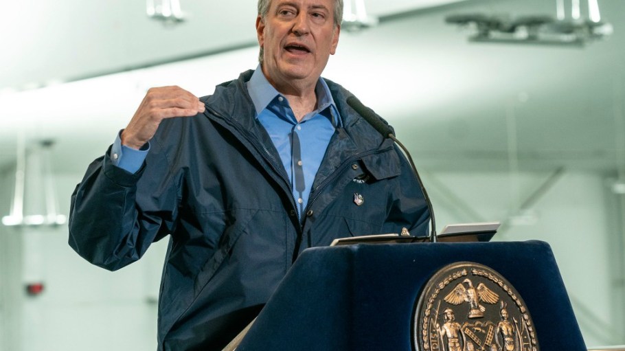 New York City Mayor Bill De Blasio said the scandal surrounding Smalls' firing was an issue of real concern, and called for an inquiry into Amazon's actions.