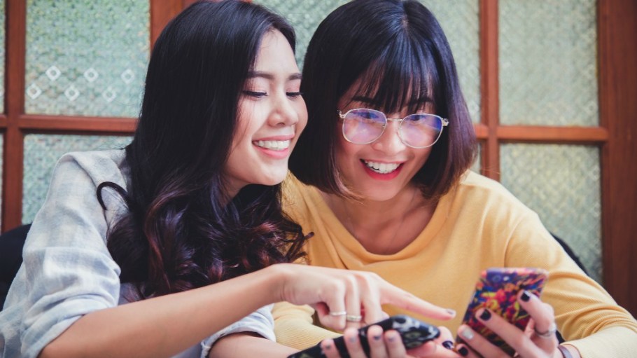 Chinese shoppers have turned to the web for daily essentials and fresh products, Nielsen says.