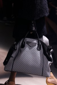 Details at Givenchy RTW Fall 2020