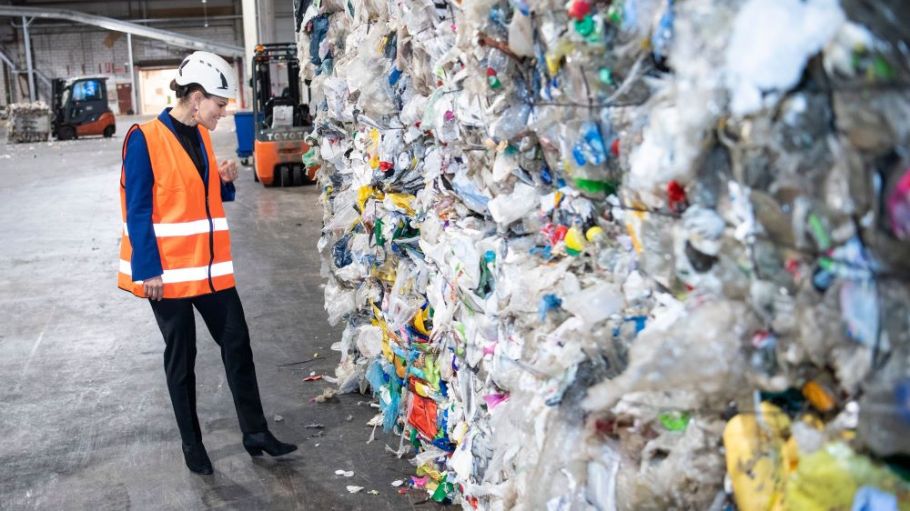The Plastics Pact brings together governments and businesses in the European Economic Area to work toward a circular economy for plastic.