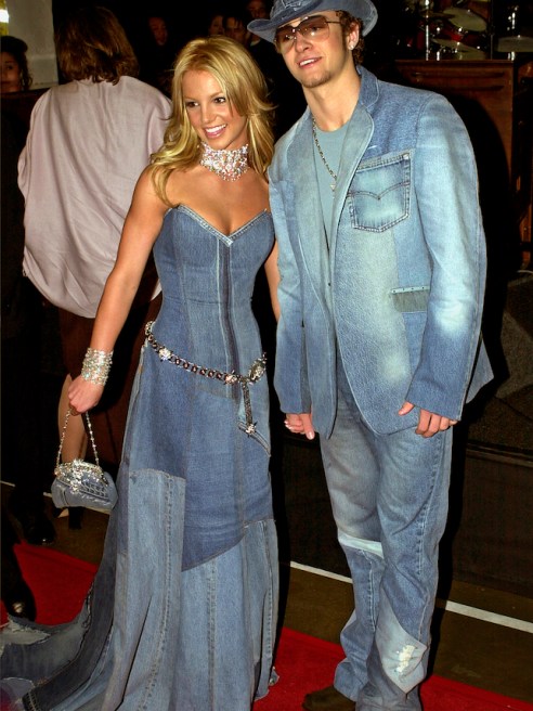 Justin Timberlake defends the infamous denim suit he wore with then-girlfriend Britney Spears at the 2001 American Music Awards.