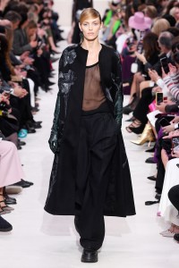 Anja Rubik on the catwalk