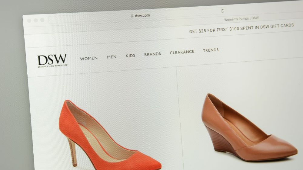 Footwear powerhouse Designer Brands Inc. is bringing DSW shoe shop-in-shops to 120 locations of the Midwestern Hy-Vee supermarket chain.