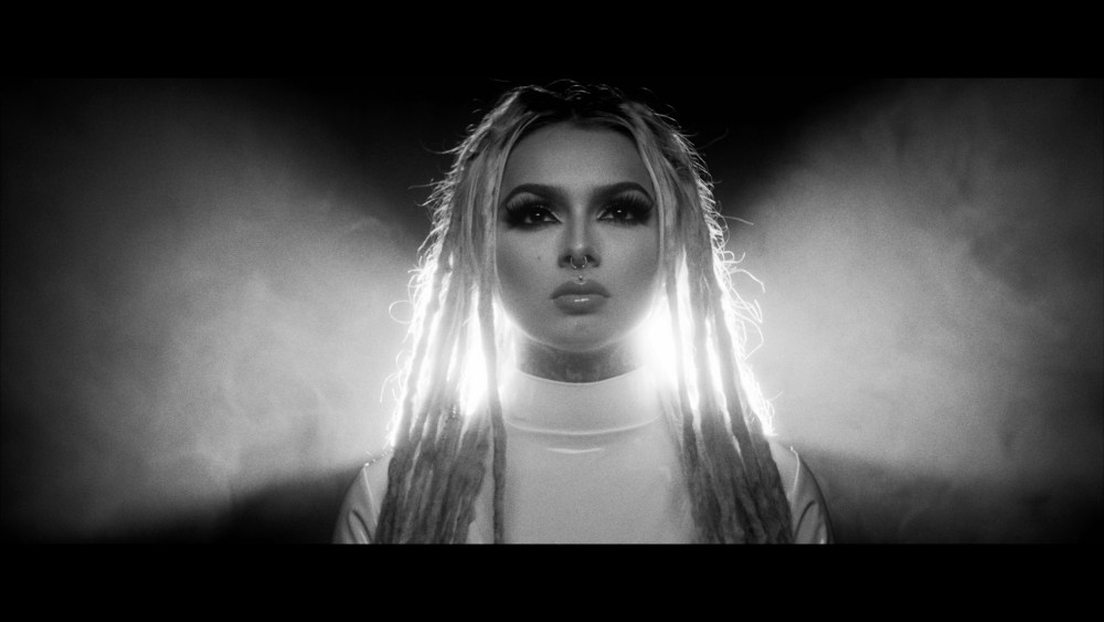 Zhavia Ward in her video for "Falling."