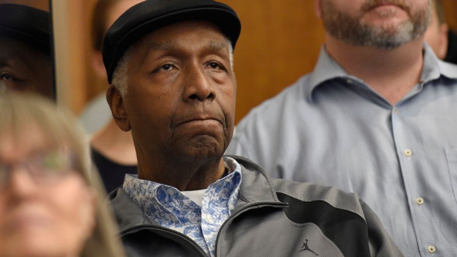 Nike Inc. said legendary former Georgetown coach John Thompson Jr. will retire from its board; exec changes at Ferragamo and Cucinelli.