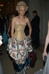 Amber Valetta, 2004.