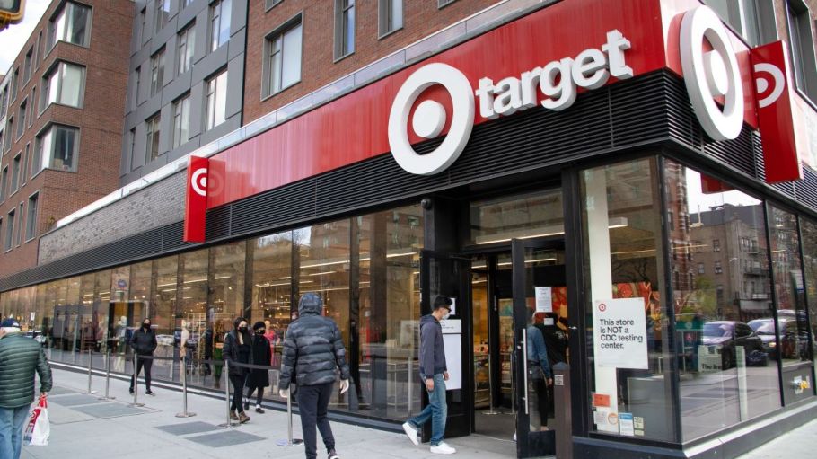 Target's apparel sales rose late in April as consumers broadened spending to include discretionary purchases, CEO Brian Cornell said.