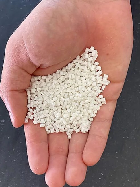 Meridian has introduced polyester yarns processed with CiCLO technology that offer a sustainable alternative to conventional polyester.