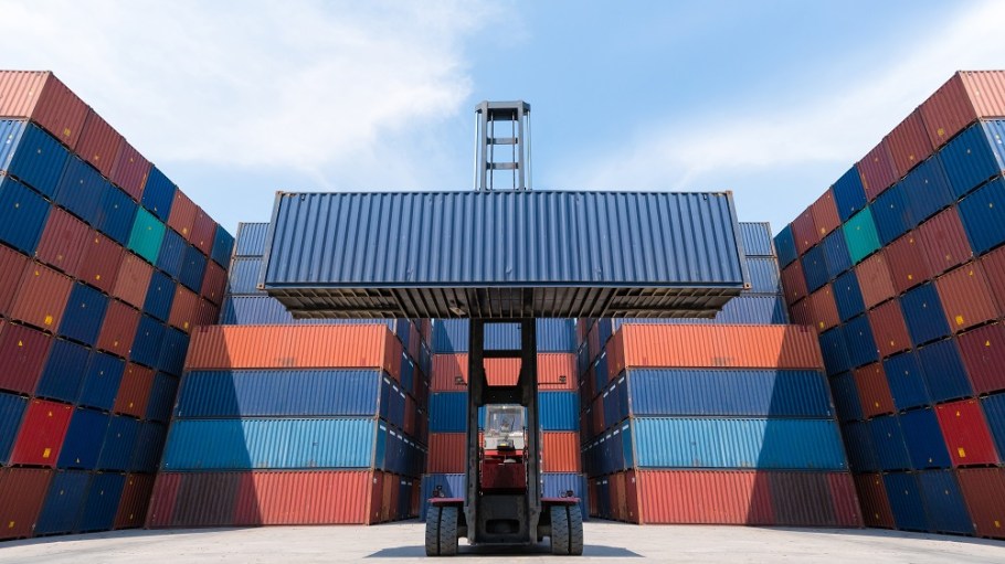The global manufacturing downturn continued during May, according to the J.P. Morgan Global Manufacturing Purchasing Manager’s Index.