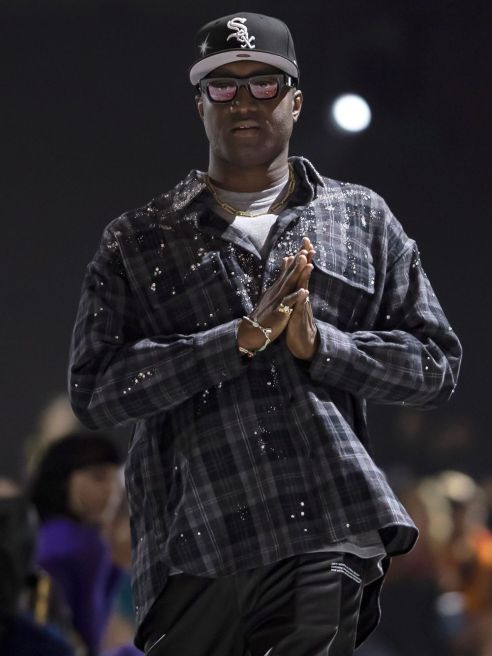 Off-White’s Virgil Abloh issues statement of apology after receiving backlash over his reactions to the recent Black Lives Matter protests.